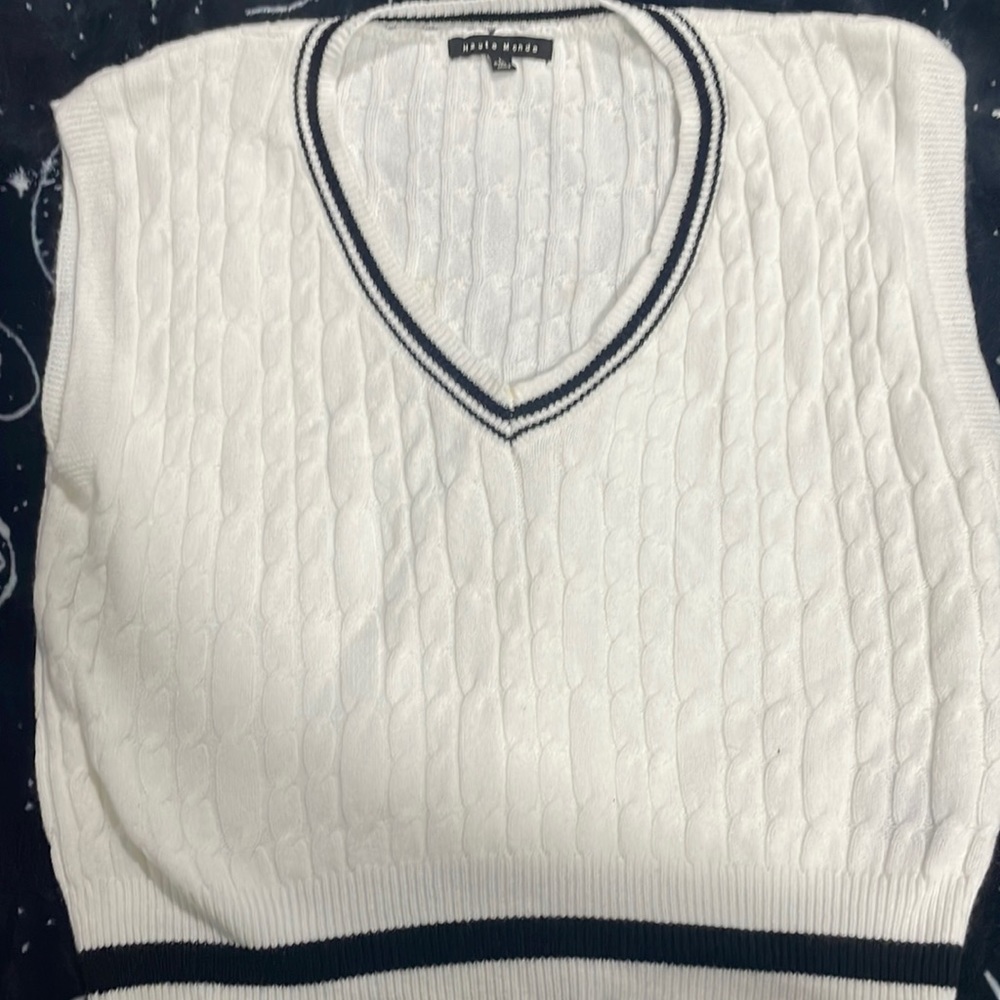 White/Black Vest